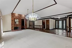 13290 Tall Pine Ct, Town and Country, MO 63017 - Photo 4