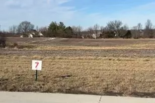 1025 Quail Grv Cir Lot 7, O'Fallon, MO 63366 - Photo 1