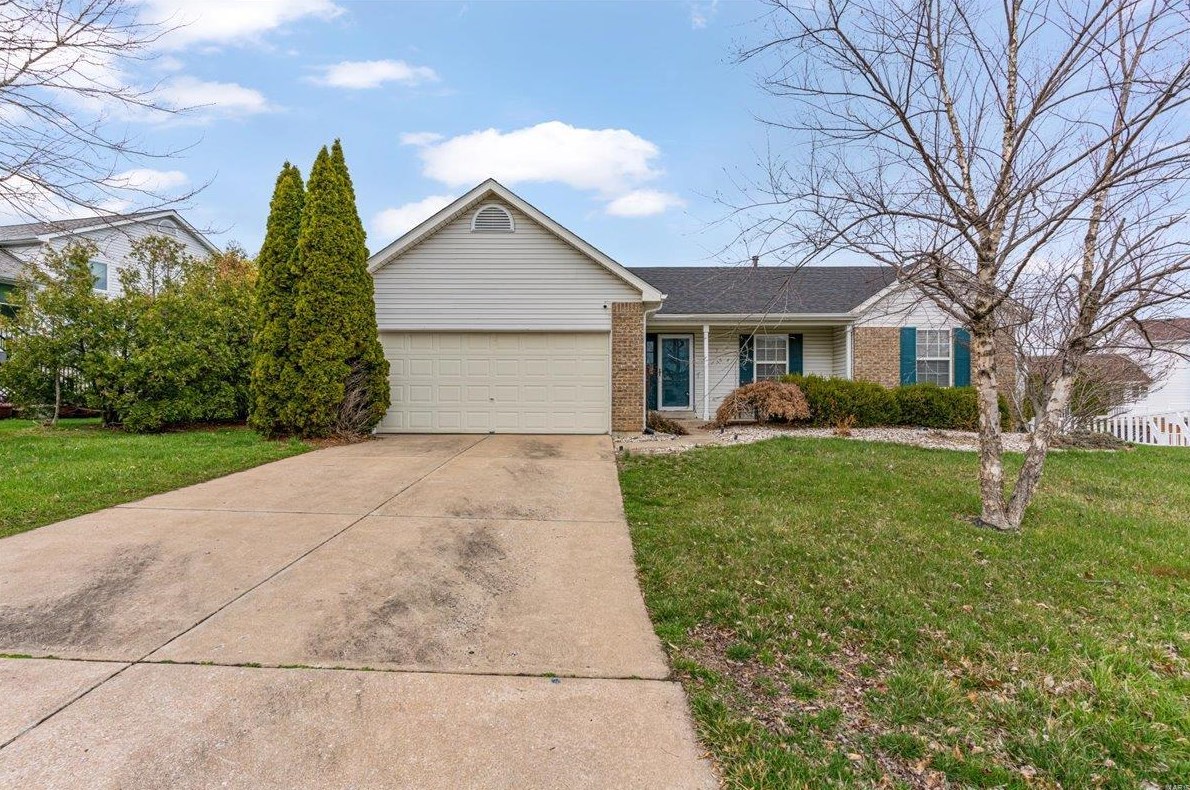 3 Colonist Retreat Ct, Saint Peters, MO 63366-5520