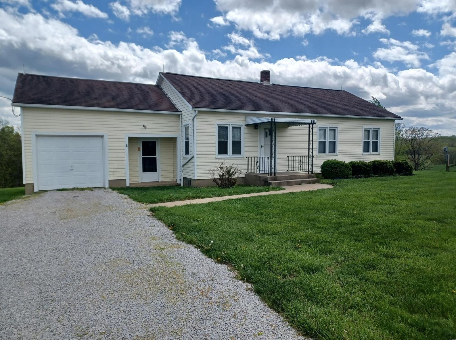 2245 Hwy A, Perryville, MO 63783