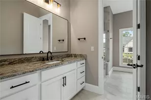 724 Silver Buck Ln, Chesterfield, MO 63005 - Photo 16