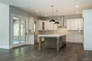 805 Silver Buck Ln, Chesterfield, MO 63005 - Photo 18
