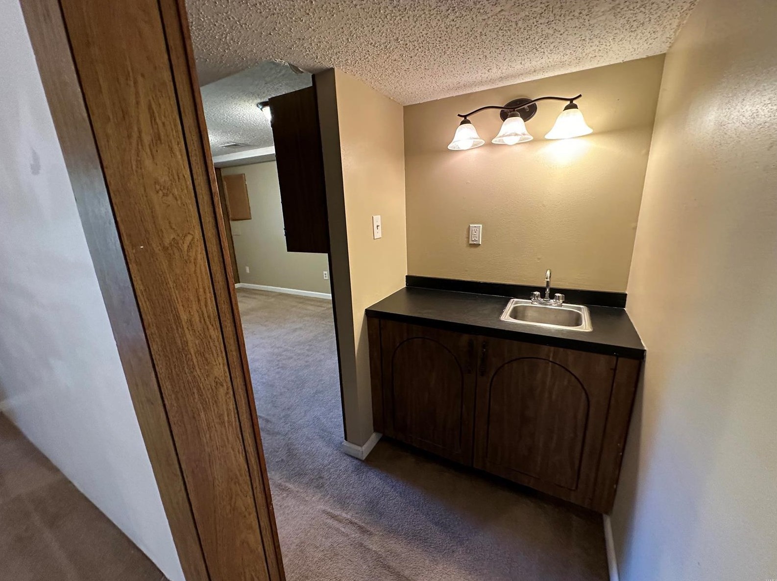 12427 Sea Ln Dr, Florissant MO 63033-4709 exterior