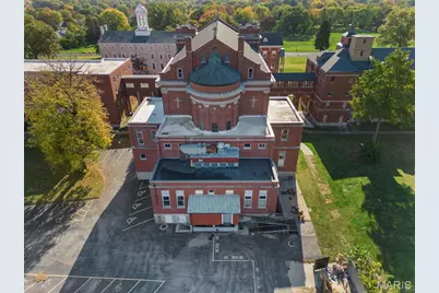 700 Howdershell Road, Florissant, MO 63031 - Photo 8