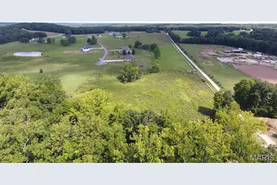 26 Gallant Dr Or 11 Sassfrass, Troy, MO 63379 - Photo 4