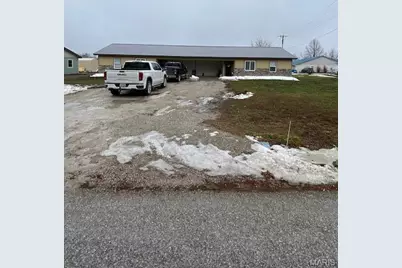 810 E Cleveland Street #A/B, Monroe City, MO 63456 - Photo 1