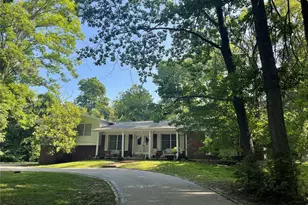 17421 Private Vly Ln, Chesterfield, MO 63005 - Photo 1