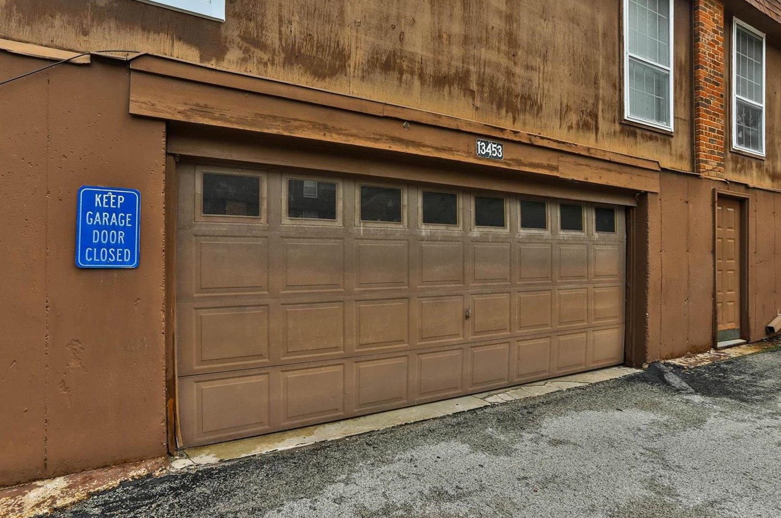 13453 Coliseum Dr, Chesterfield MO  63017-3051 exterior