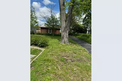 8245 Glen Echo Drive, Saint Louis, MO 63121 - Photo 12