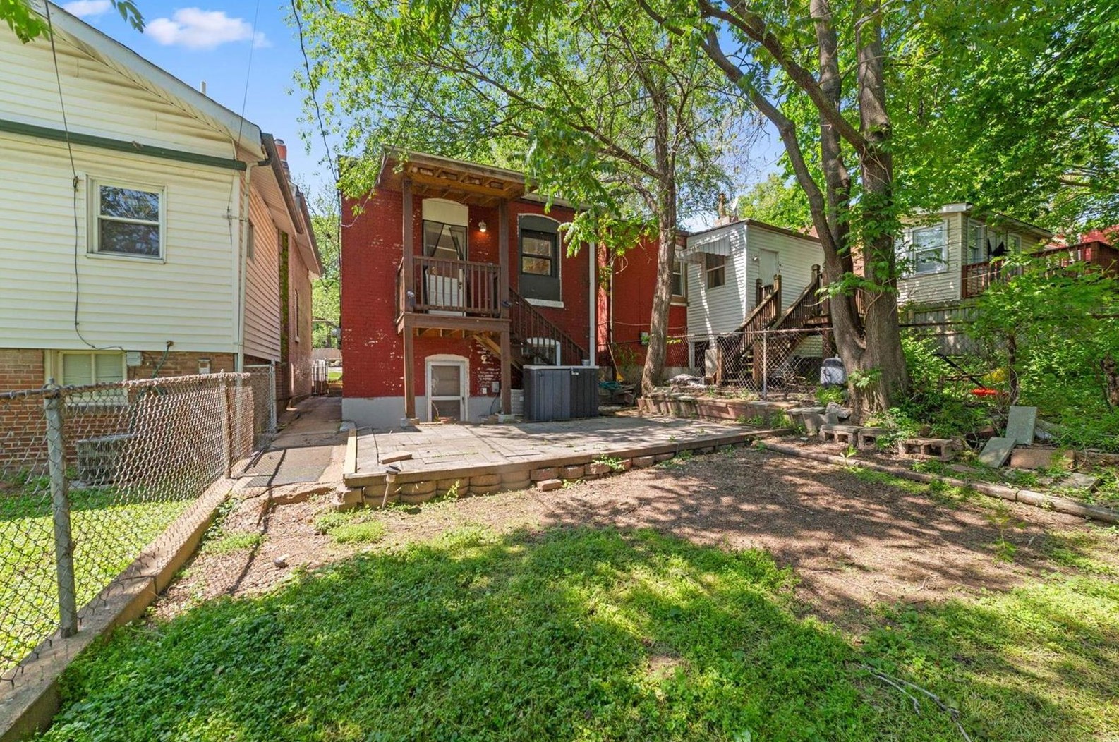 2020 Kraft St, Saint Louis MO 63139-3711 exterior