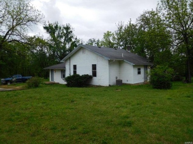 2155 Front St, Horine, MO 63070