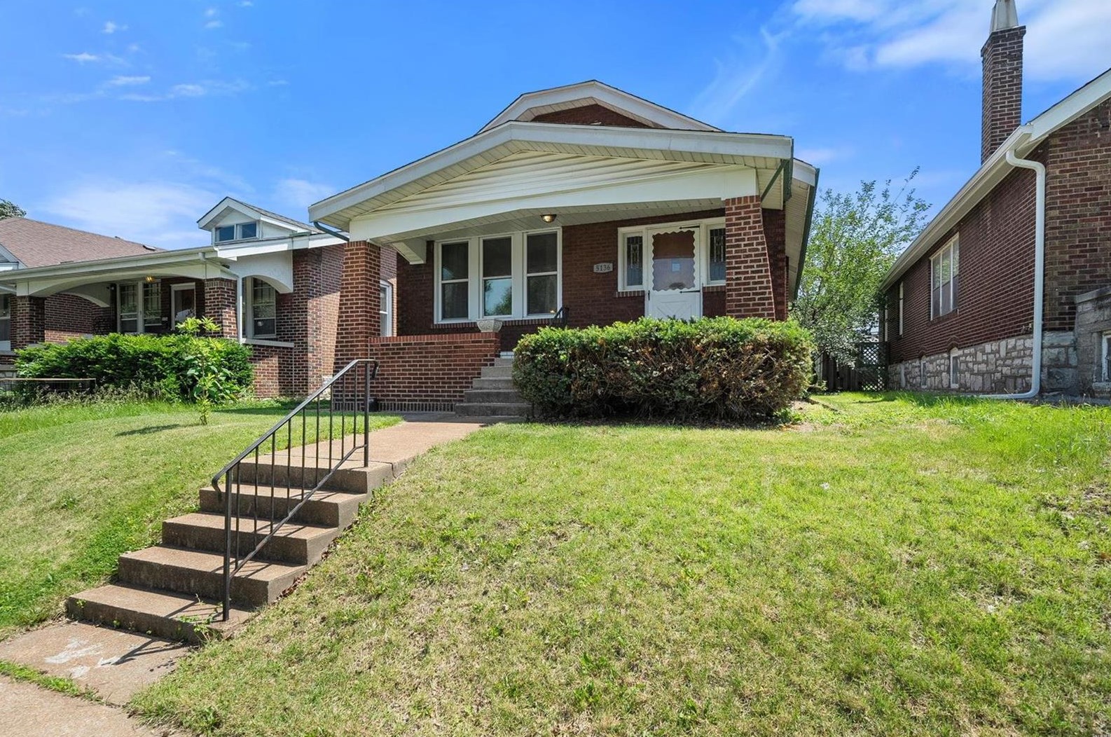 5136 Goethe Ave, Saint Louis, MO 63109-3203