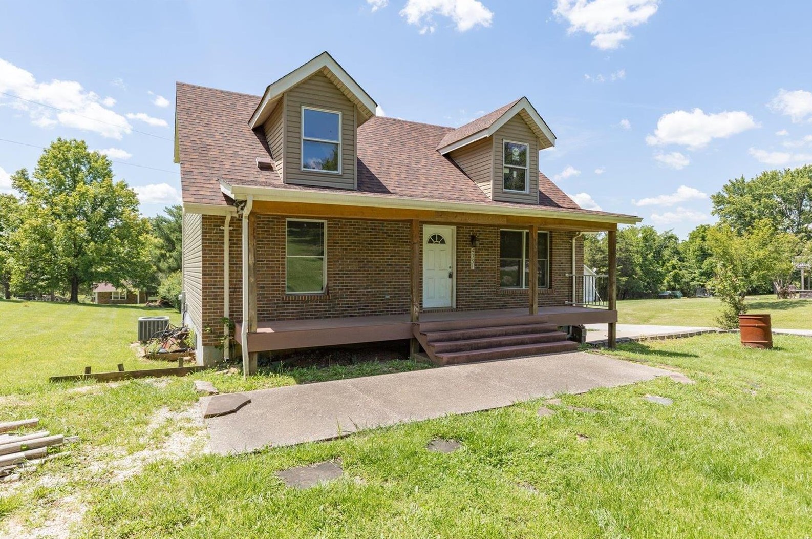 4351 Manor Crest Dr, House Springs, MO 63051