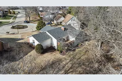 2184 Courtleigh Lane, Chesterfield, MO 63017 - Photo 30