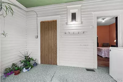 302 E Walsh Street, Montgomery City, MO 63361 - Photo 22