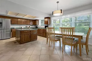 14260 Cedar Springs Dr, Town and Country, MO 63017 - Photo 8