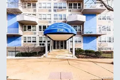 210 N 17th Street #702, Saint Louis, MO 63103 - Photo 1