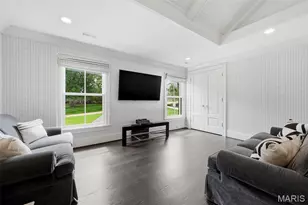 4 Warridge Dr, Ladue, MO 63124 - Photo 44