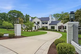 4 Warridge Dr, Ladue, MO 63124 - Photo 1