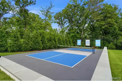 4 Warridge Drive, Ladue, MO 63124 - Photo 62