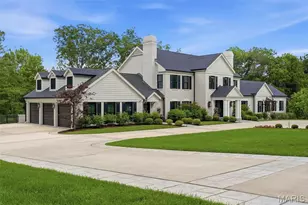 4 Warridge Dr, Ladue, MO 63124 - Photo 2