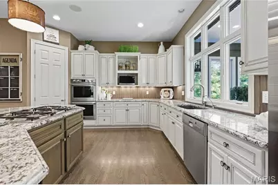 1482 Country Lake Estates Drive, Chesterfield, MO 63005 - Photo 12