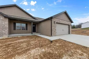 358 Byrd Ct, Jackson, MO 63755 - Photo 2