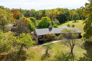 1 Meadowbrook Heights, Hannibal, MO 63401 - Photo 2