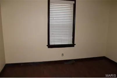 11814 Bellefontaine Road, Saint Louis, MO 63138 - Photo 4