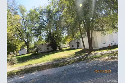 515 N 7th Street, Louisiana, MO 63353 - Photo 6