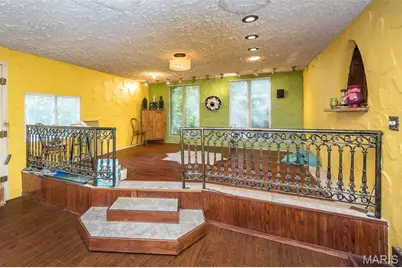 235 Quindaro Drive, Florissant, MO 63034 - Photo 14