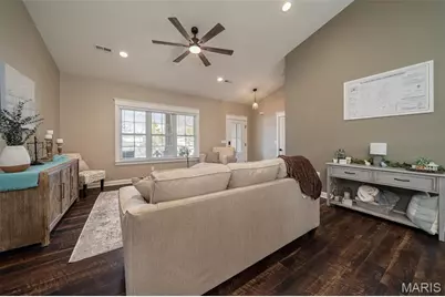 111 Stone Ledge Drive, Saint Clair, MO 63077 - Photo 8