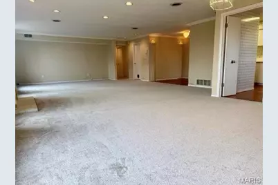 10367 Oxford Hill Drive #26, Saint Louis, MO 63146 - Photo 2