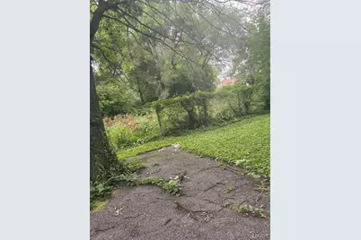 4153 E Lexington Avenue, Saint Louis, MO 63115 - Photo 2