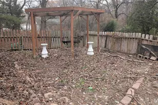 12532 Bellefontaine Rd, Saint Louis, MO 63138 - Photo 34