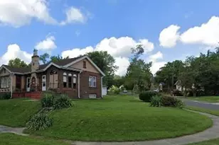 104 Emerling Dr, Saint Louis, MO 63121 - Photo 2