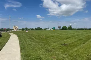 8100 Veterans Memorial Pkwy, Saint Peters, MO 63366 - Photo 6