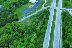 6250 Upper Byrnes Mill Rd, Byrnes Mill, MO 63051 - Photo 2