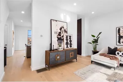 215 N Sarah Street #13, Saint Louis, MO 63108 - Photo 10