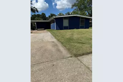 805 Derhake Road, Florissant, MO 63033 - Photo 1