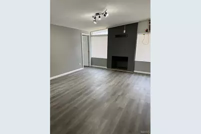 805 Derhake Road, Florissant, MO 63033 - Photo 8