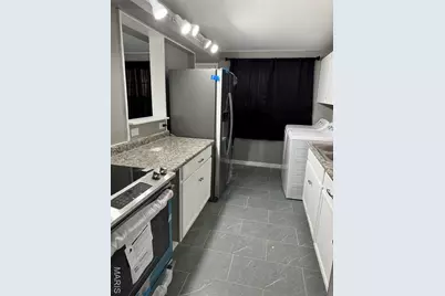 805 Derhake Road, Florissant, MO 63033 - Photo 2