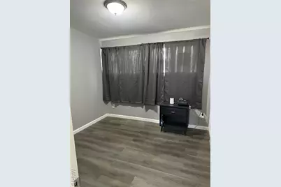 805 Derhake Road, Florissant, MO 63033 - Photo 4