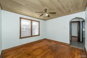 10071 Diamond Dr, Saint Louis, MO 63137 - Photo 10