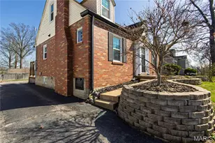 1126 Bopp Rd, Saint Louis, MO 63131 - Photo 4