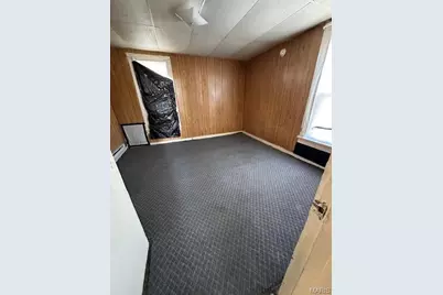 305 E Main Street, Weldon Spring, MO 65793 - Photo 18