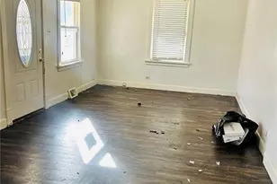 10719 Thorpe Ave, Saint Louis, MO 63114 - Photo 2