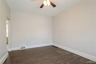 4463 Grace Ave, Saint Louis, MO 63116 - Photo 12