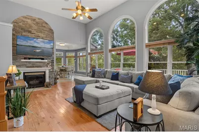 228 E Lake Court, Sunrise Beach, MO 65079 - Photo 12