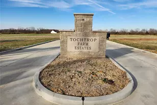 101 Brickyard Pond Ct, Wentzville, MO 63385 - Photo 1